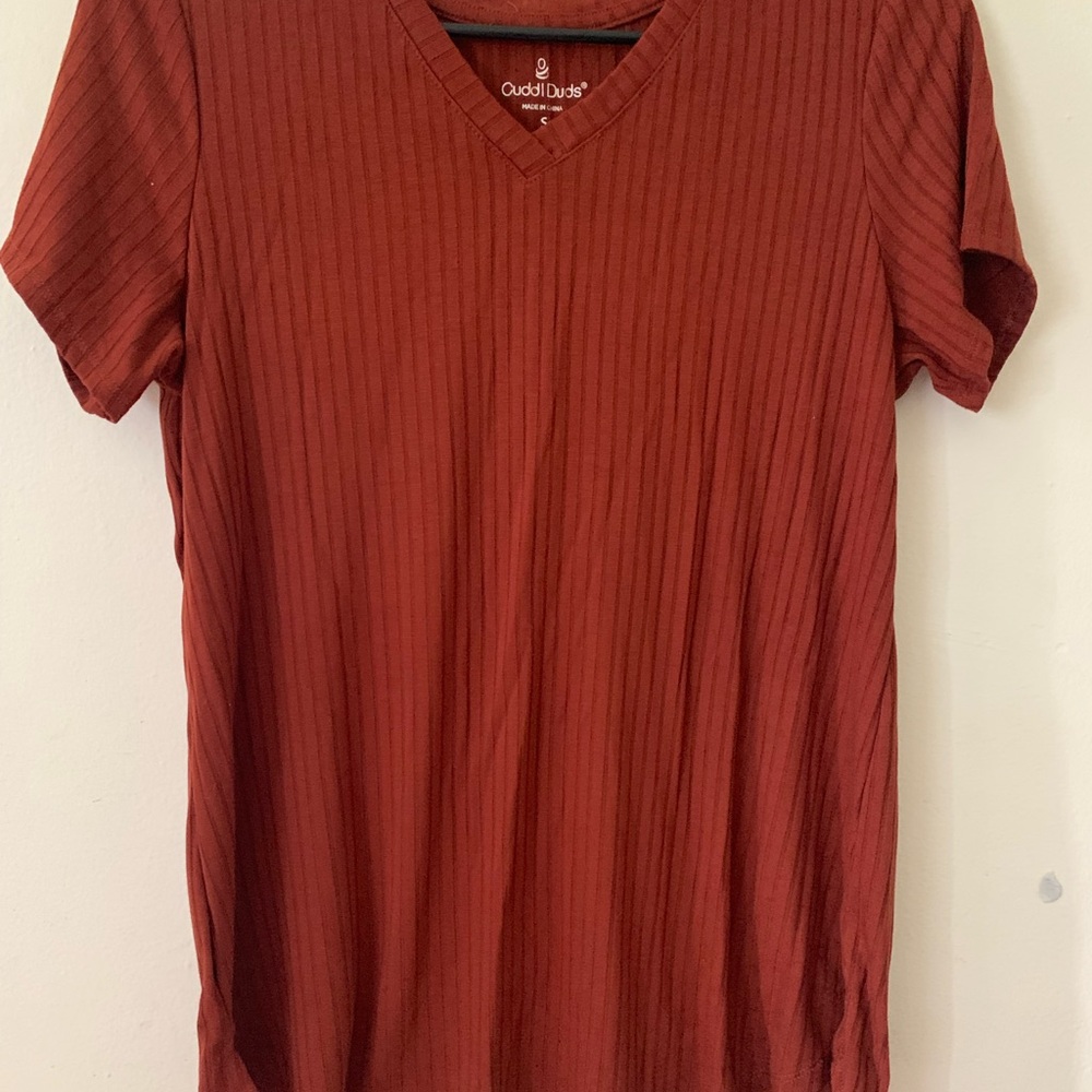 Cuddl Duds Women's Short Sleeve Ribbed Tee - Deep Red